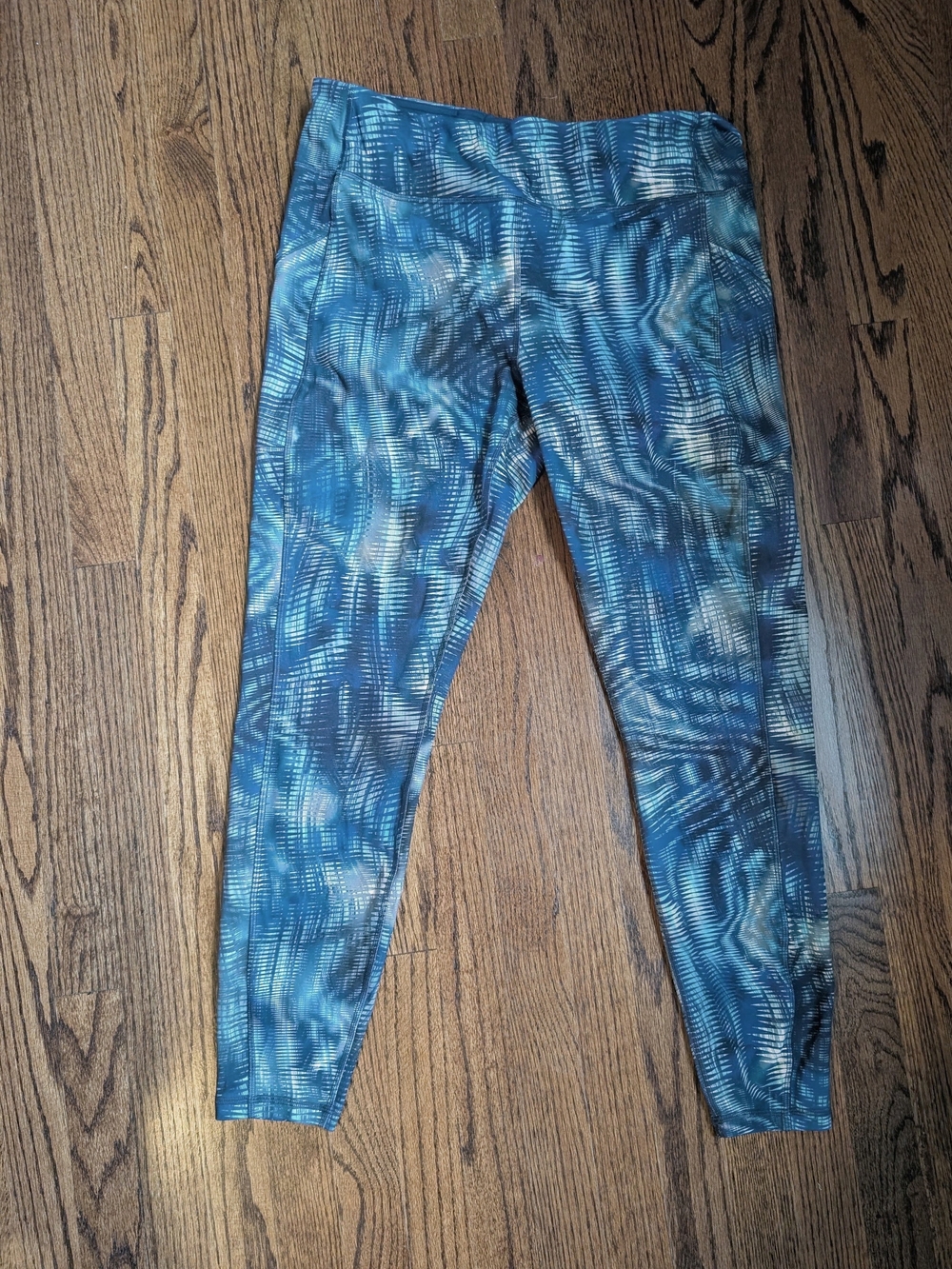 Lululemon Invigorate High-Rise Tight 28" in Shapeshifter Flux Blue Multi